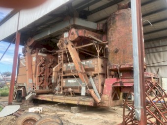  Hanaford Quad Giant and Hanaford Model One Hundred and Twenty 