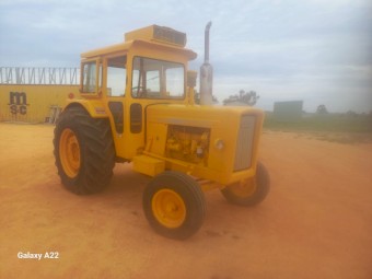 Chamberlian C670 Tractor