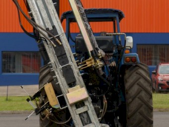 ELGRA S89 50 CELL HYDRAULIC PERCUSSION POST DRIVER HIGH LIFT 3.6MTRS UNDER THE TAMPER PAD.