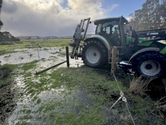 SERIES 89 100 CELL HYDRAULIC PERCUSSION POST DRIVER