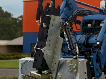 ELGRA PDX 50 CELL HYDRAULIC PERCUSSION POST DRIVER