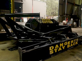 4 Blade Slasher Elgra helping you slash through your tasks effortlessly.