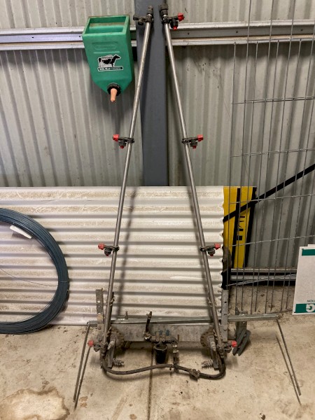 2005 4m Steel Retractable Boom Spray and Mounting Brace