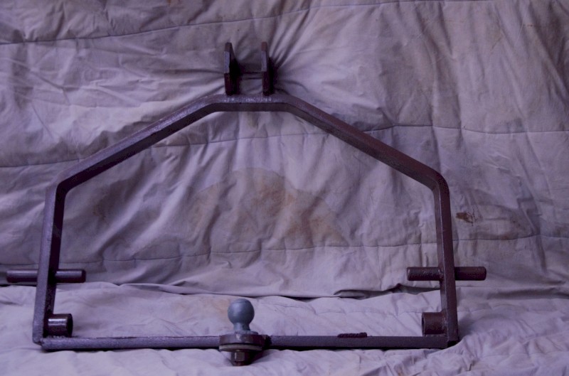 Tractor 3 point linkage trailer hitch