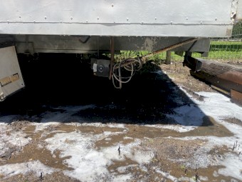 2000 Tri Axle Fully Enclosed Trailer