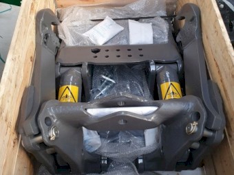 LH Lift. 3500 Kg Lift Hydraulic Rear Linkage (Brand New).