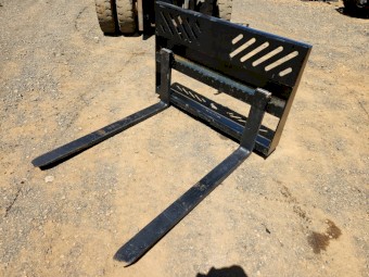 Bobcat / Skid Steer Loader Forks