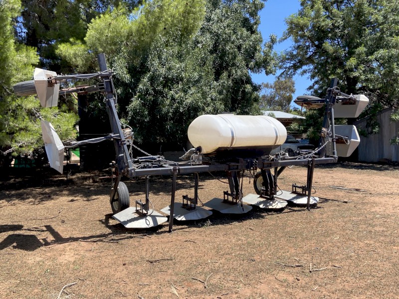 Wylie 8 Row Shielded Sprayer