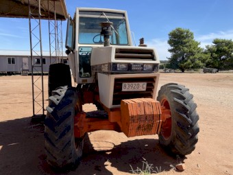 Case 2090 FWA tractor