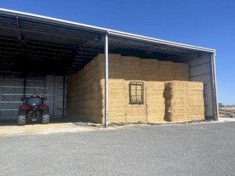300mt Wheaten Hay 600kg 8x4x3 Bales
