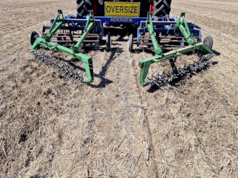 2010 Grizzly Renovator with Kelly Chain Harrows