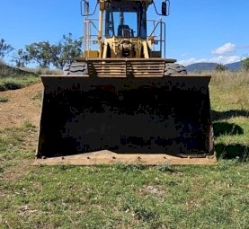 CAT 966D Loader