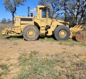 CAT 966D Loader