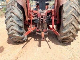 International 624 Tractor Wrecking