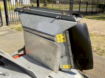 5/2020 HOWARD TRIMAX STEALTH S3 340 Folding Winged PTO Turf Mower/Slasher