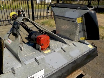 5/2020 HOWARD TRIMAX STEALTH S3 340 Folding Winged PTO Turf Mower/Slasher