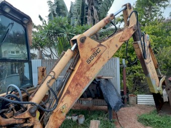 Ford 555C Backhoe