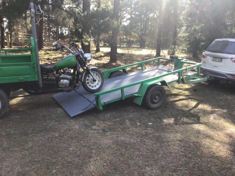 10x5 single axle tilt trailer