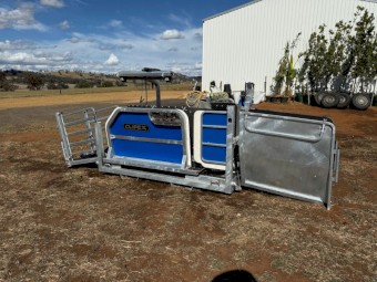 Clipex 6 in 1 Sheep Handler