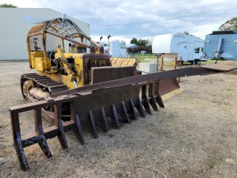 Caterpillar D4D Dozer