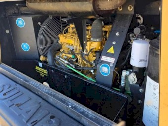 Sullair 260 cfm Rotary Screw Compressor with Blowgun & Air hose