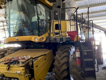 New Holland 8090 Header