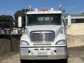 2010 Freightliner FL112 Truck and Dog