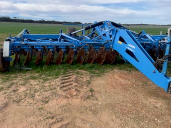 2022 Lemken Rubin 12 Disc Seeder