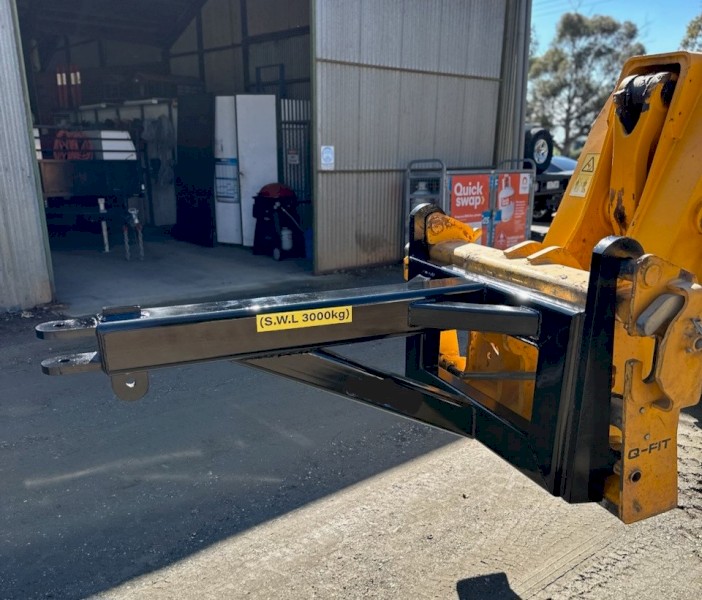 Brand New JCB Telehandler Engineered Lifting Jib. 3000KG rated. Australian made, 9mm RHS Frame. 40mm Qfit lugs, 1300mm reach.