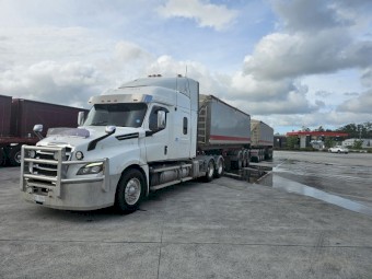 2021 Freightliner Cascadia Prime Mover with Trailers and Dolly