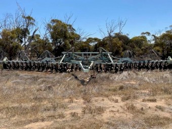 48ft Forward 2100 Germinator Disc Seeder