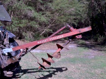 Post Hole Digger Massey Ferguson 501