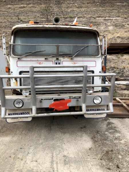 International 3070 prime mover 