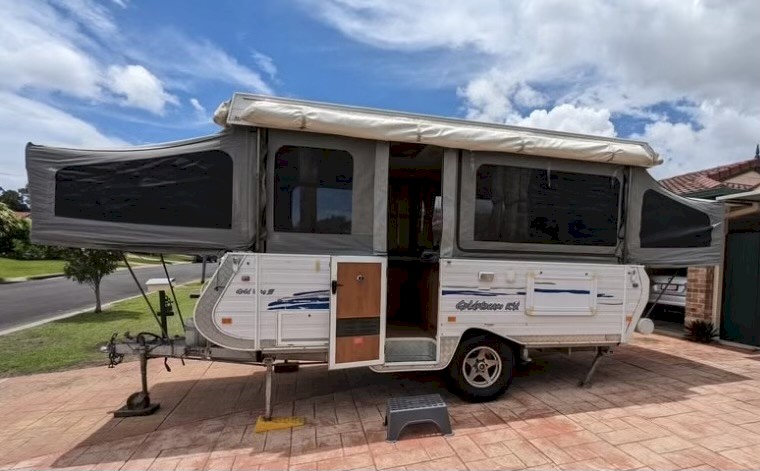 2009 Goldstream wing 3 Pop top caravan 