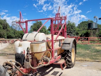 2005 Croplands Pinto Boom Spray