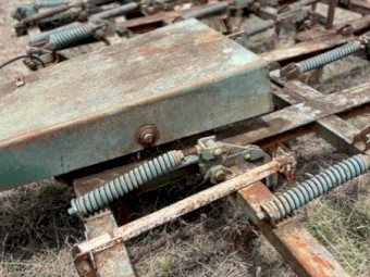 John Shearer  33 tine Scarifier