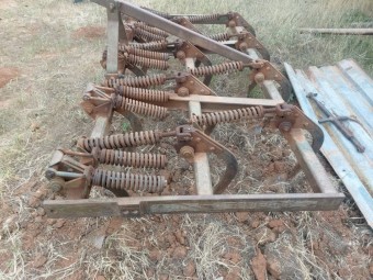 WANTED John Shearer 13 tyne Scarifiers / Quantity wanted : 1 container load. 