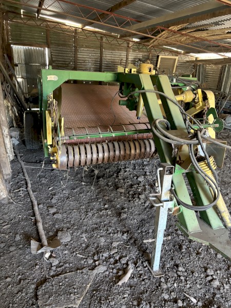 Ashmore Engineering windrow shifter