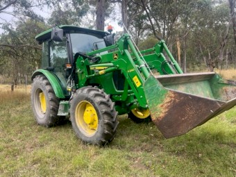 2020 John Deere 5075E