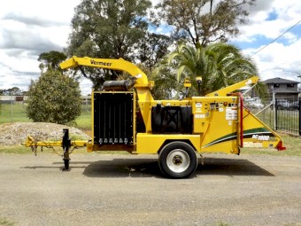 4/2017 VERMEER BC1800XL SMART FEED COMMERCIAL 19" DIESEL 170hp WOOD CHIPPER