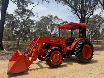 Kubota M7040 Tractor