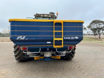 Bogballe M2W Linkage Spreader