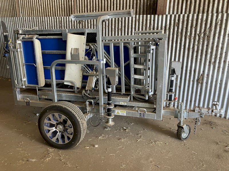 Clipex Sheep Handler