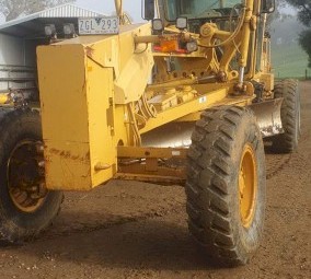 2000 Cat 12H Grader 