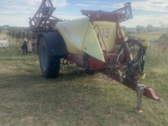 2012 Hardi Navigator 3000 litre Boomspray 