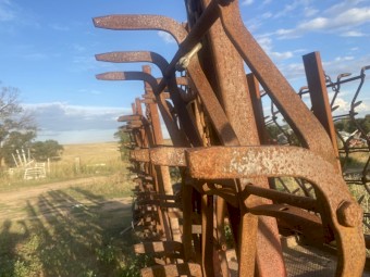 40 Foot Hydraulic Lift And Fold Harrows