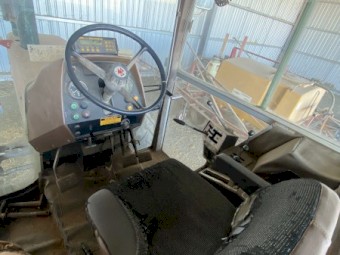 Massey Ferguson 3525 tractor