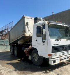 1989 Volvo FL10 Tipper