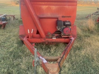 Bromar Multifeeder feed out cart
