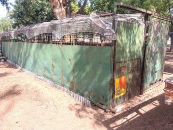 40 ft cattle/ horse crate 